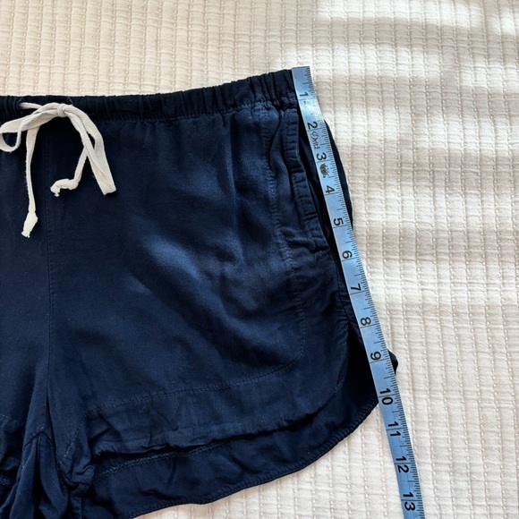 Brandy Melville Womens Navy Blue Elastic Waist Drawstring PullOn Shorts One Size - Picture 7 of 8